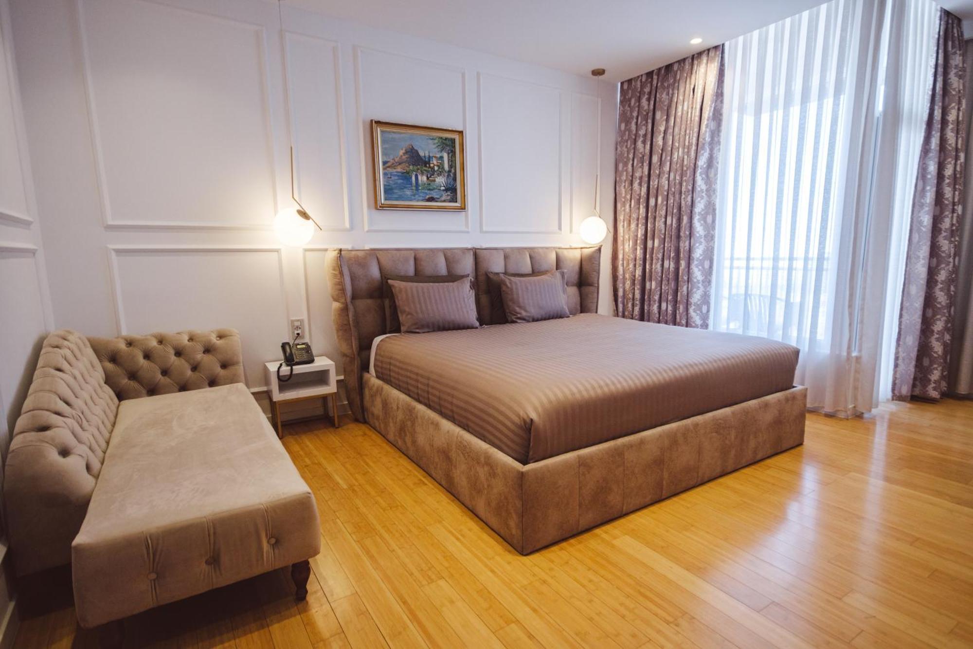 Star Hill Hotel & Spa Pristina Exterior foto