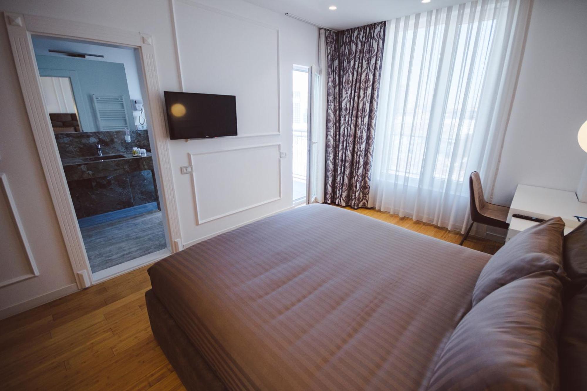 Star Hill Hotel & Spa Pristina Exterior foto