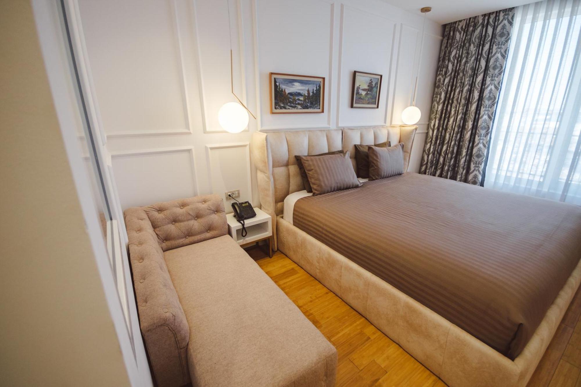 Star Hill Hotel & Spa Pristina Exterior foto